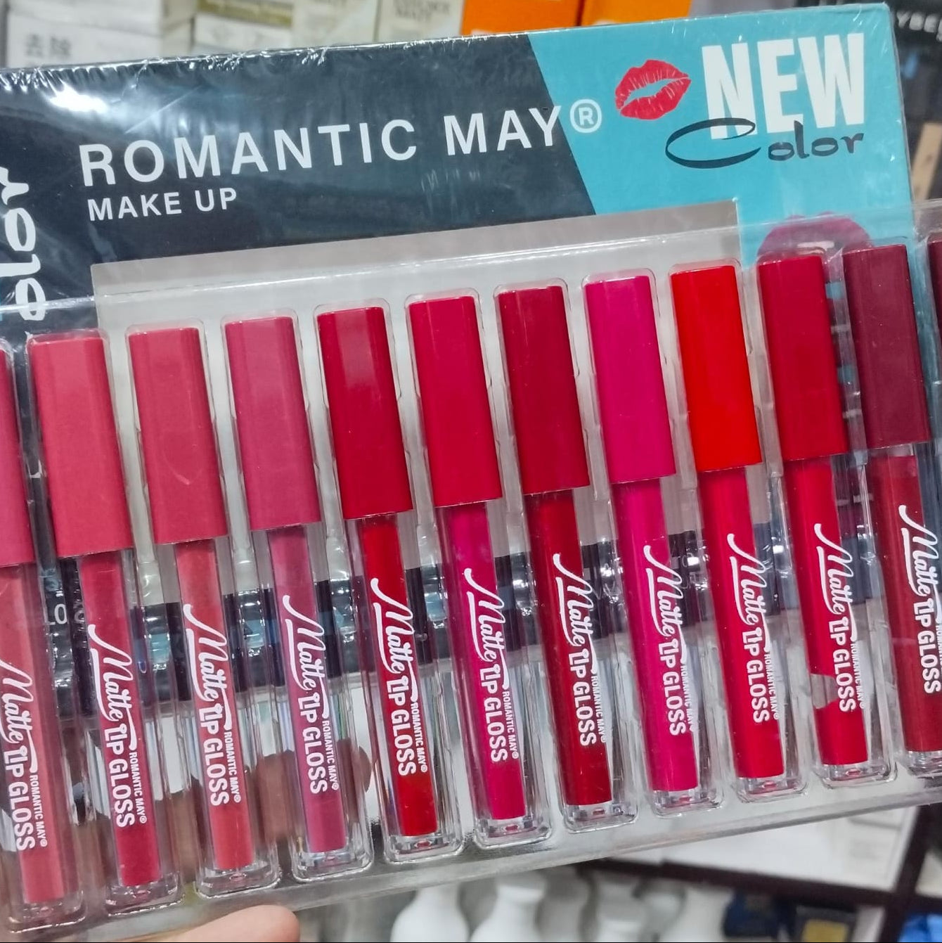 New Romantic May Makeup Flor Flate to Gloss – Best Lip Gloss for Shiny Lips